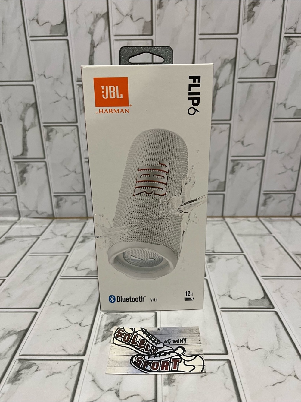 New JBL Flip 6 Waterproof Portable Bluetooth Speaker White 12 Hour Battery 30W